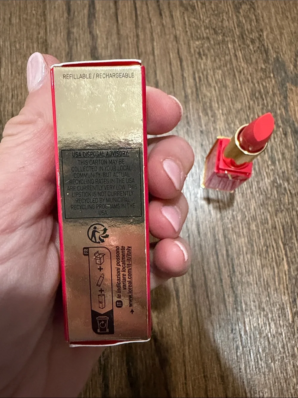 Valentino Rosso Satin Lipstick 400R Roma Fab